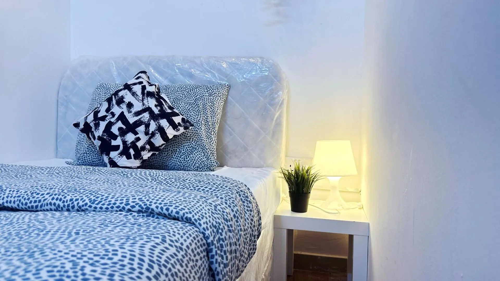 Blissful Partition Room In Bur Dubai Near Burjuman Metro Homestay