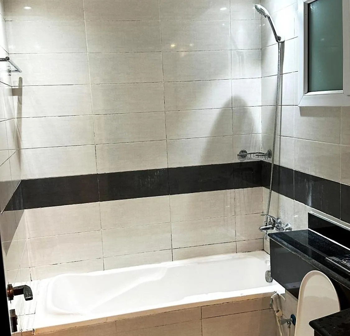 Blissful Partition Room In Bur Dubai Near Burjuman Metro