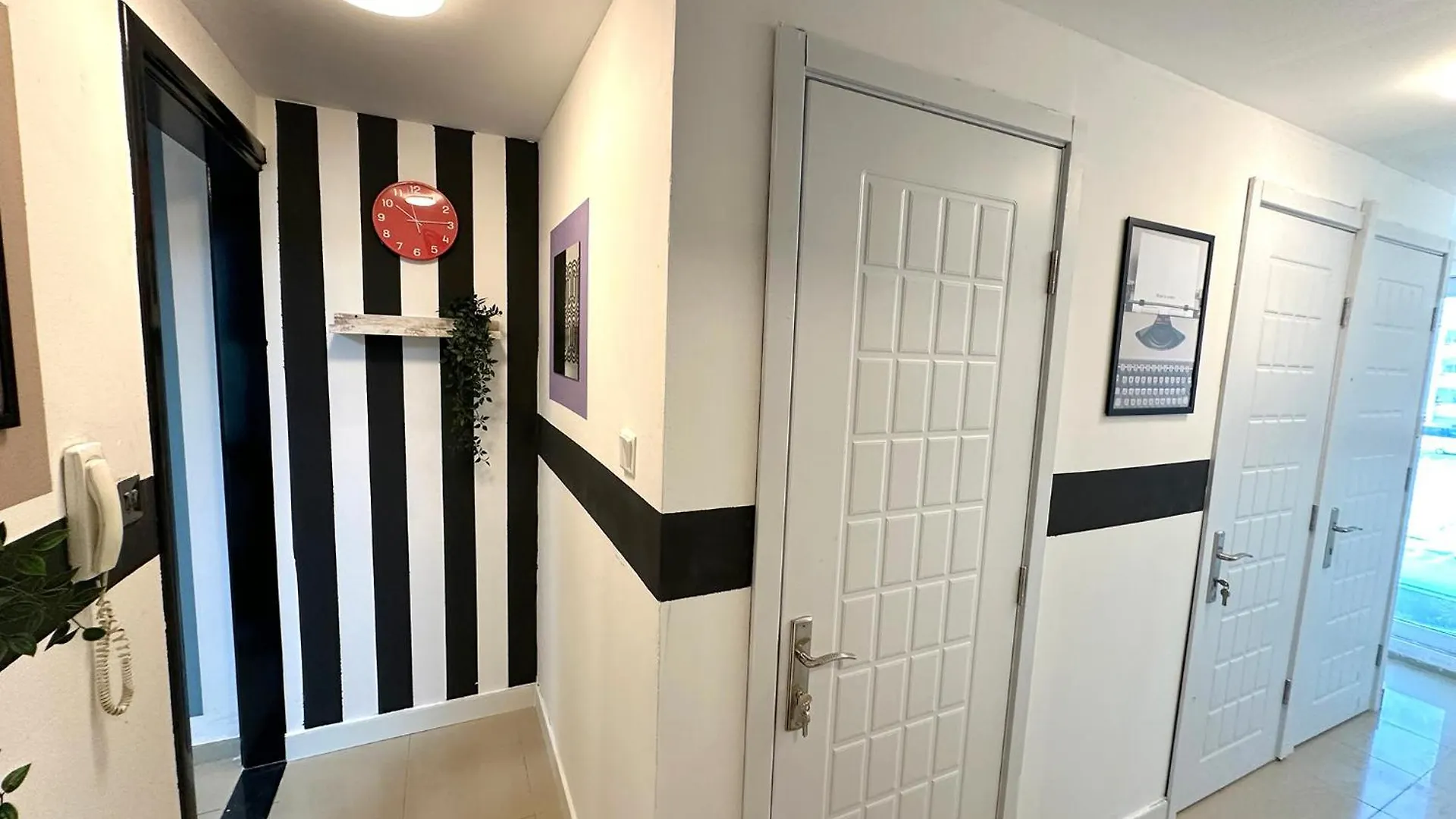 Homestay Blissful Partition Room In Bur Dubai Near Burjuman Metro United Arab Emirates